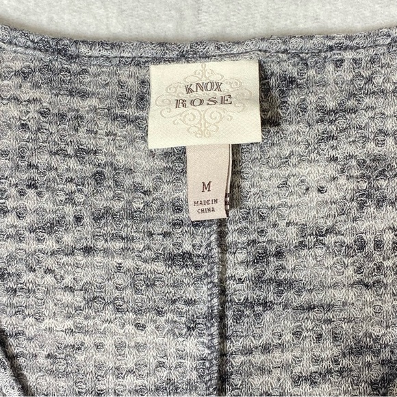 Knox Rose Sweater Women’s M Gray Long Sleeve V Neck Pullover Lightweight Knit - Picture 4 of 11